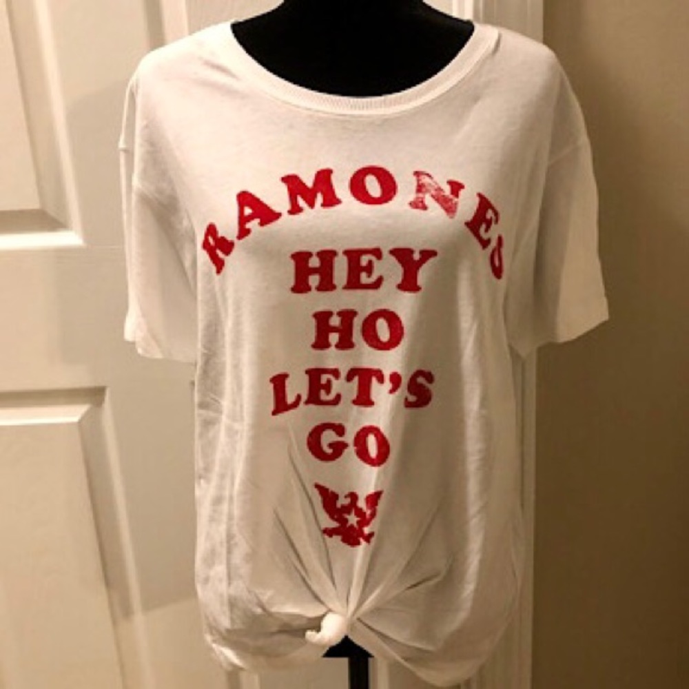 “NEW” Ramones Hey Ho Let’s Go Shirt
